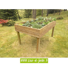 Table potager TP004 de CIHB en situation. Ces jardins potagers surélevés ou tables de culture sont en bois traité classe 4.