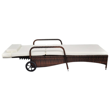 Chaise longue avec coussin et roues Résine tressée Marron